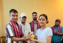 चन्द्रपुर एकेडेमीद्धारा एसईई परिक्षामा उत्तिर्ण उत्कृष्ठ बिद्यार्थी अभिभाबकलाइ सम्मान